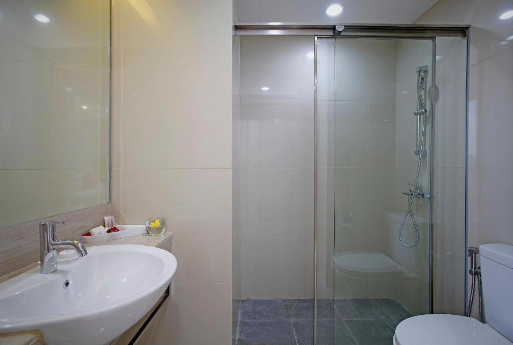 Hotel Grandhika Setiabudi Medan Buitenkant foto