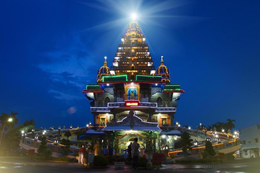 Hotel Grandhika Setiabudi Medan Buitenkant foto
